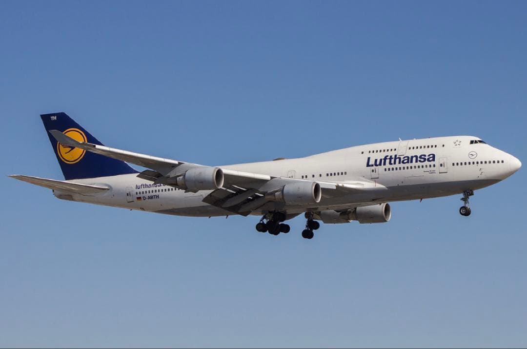 ルフトハンザ航空 Airlinertags B747-400M 国旗黒色カット