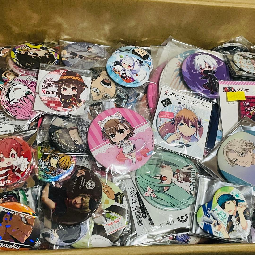 ノンジャンルアニメ雑貨　缶バッジまとめ売り　約300個まとめ売り