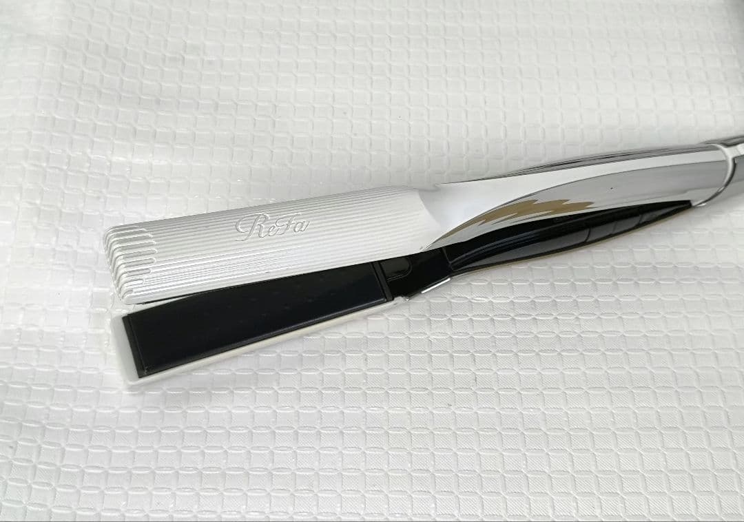 21年製 正規品　ReFaリファ ビューテック ストレートアイロン　2