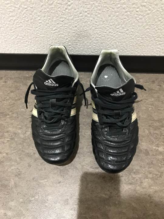 アディダス サッカースパイク
