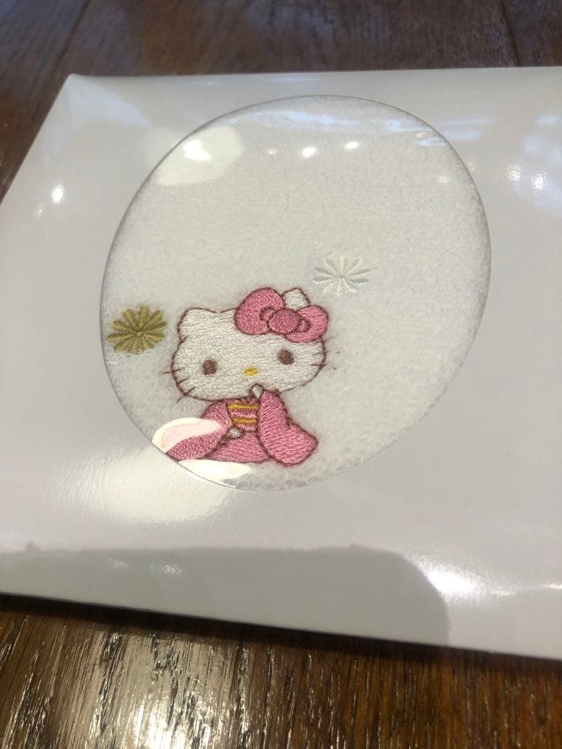 皇居限定ハローキティ キティちゃん　タオルハンカチ＆皇居ミラーセット 完売品
