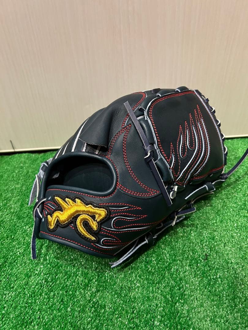 定価72,600円　RYU硬式投手用グローブ（新品）