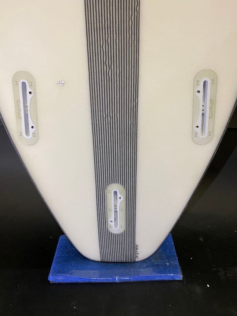 送料無料！ 新品同様 美品 ノーディケール サーフボード 5’6