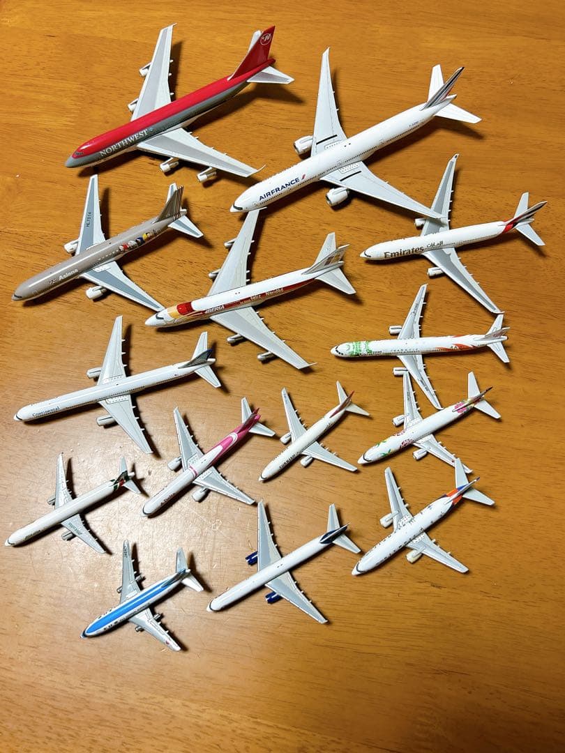 飛行機模型　32機　バラ売り不可