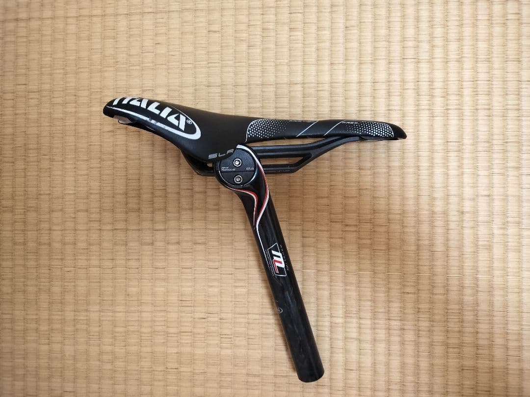 selle ITALIA SLR モノリンク サドル＆シートポスト セット