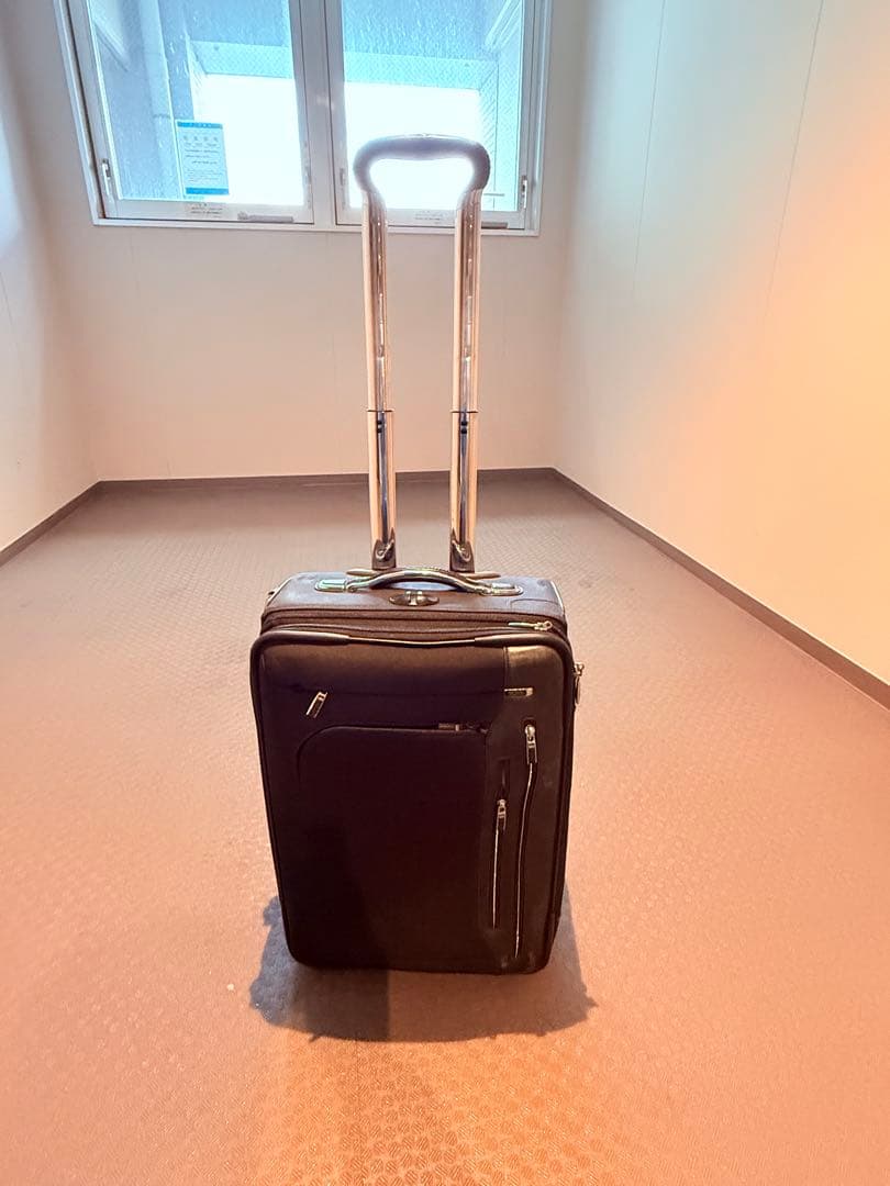 【機内持ち込み可】TUMI ARRIVE ハイエンドキャリーケース　ブラック