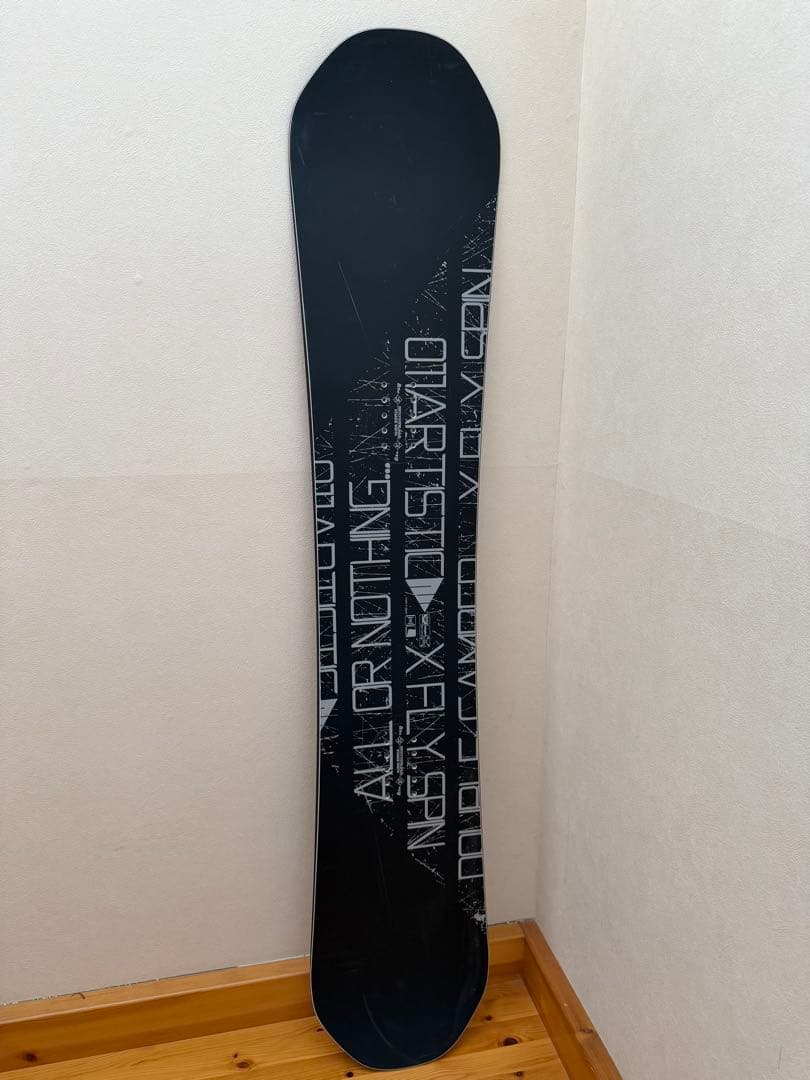 011Artistic X FLY SPIN141cmグラトリ中古ゼロワンスノボ