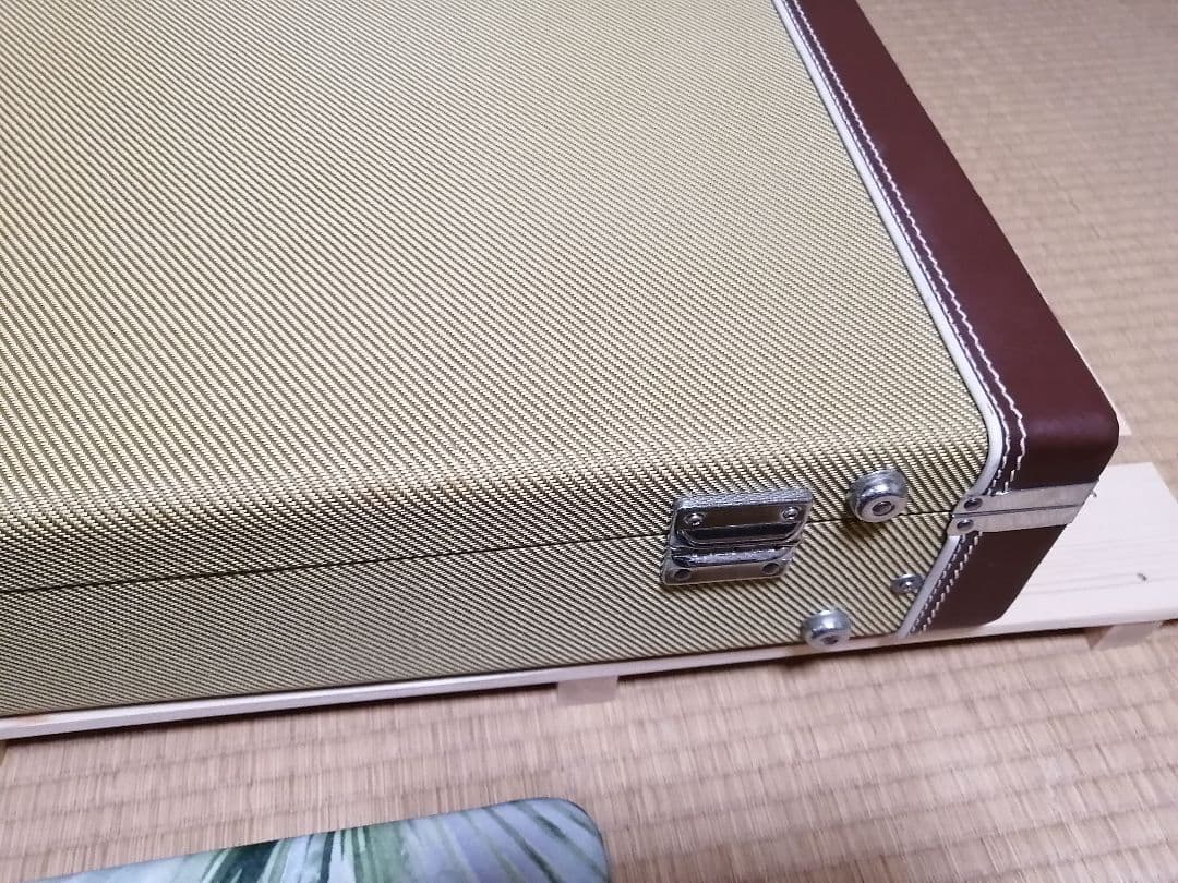 ギタースタンド　エレキギター用　ギブソン　フェンダー等にどうぞ