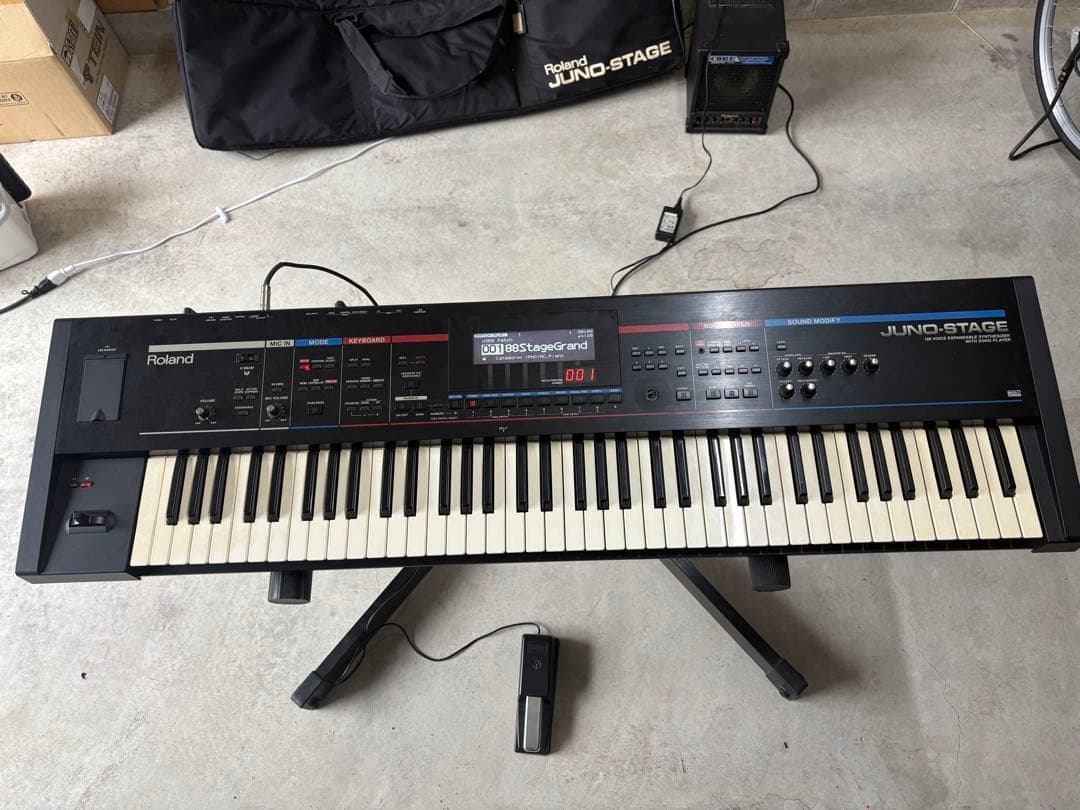 あべ様Roland JUNO-STAGEローランドジュノステージ シンセサイザ