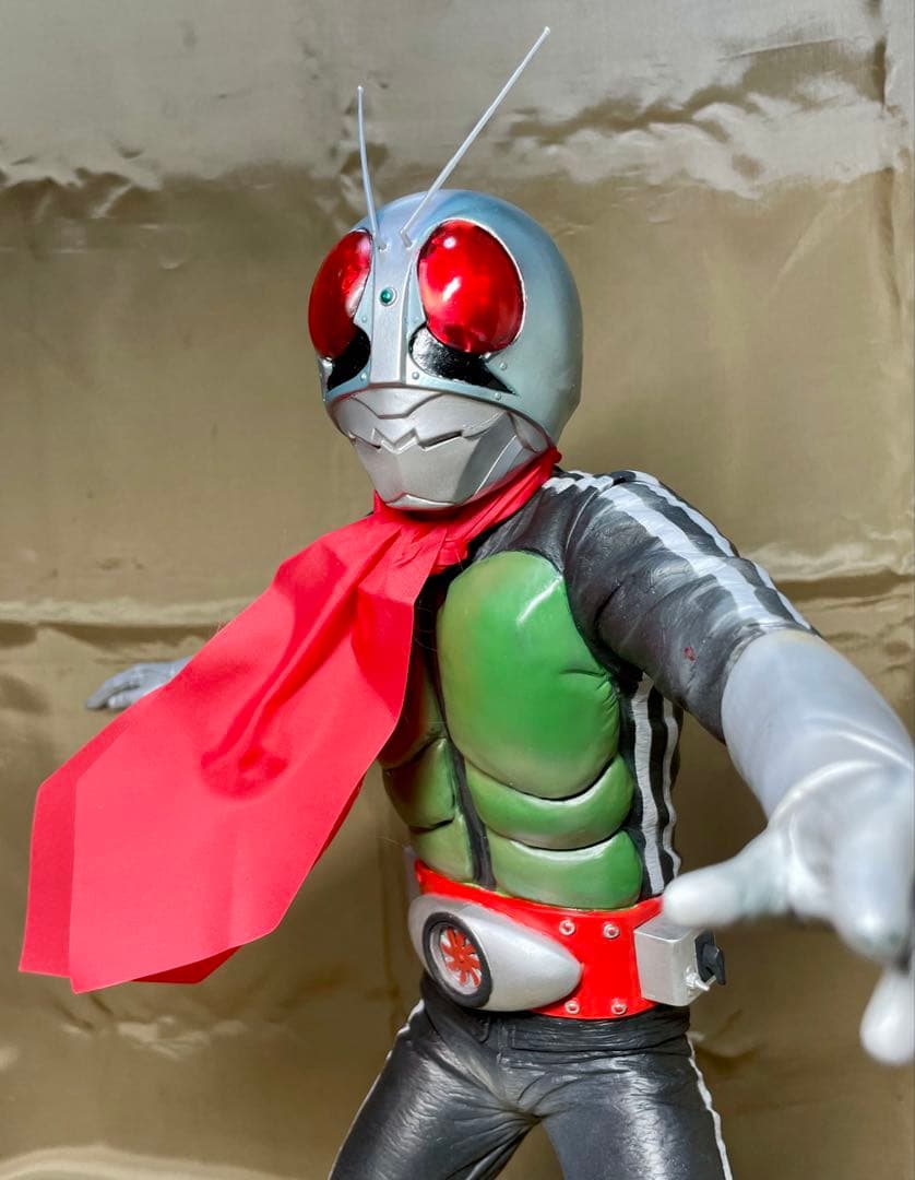 仮面ライダー新1号改造リペイント完成品(検索 海洋堂 メディコム 1/1マスク)