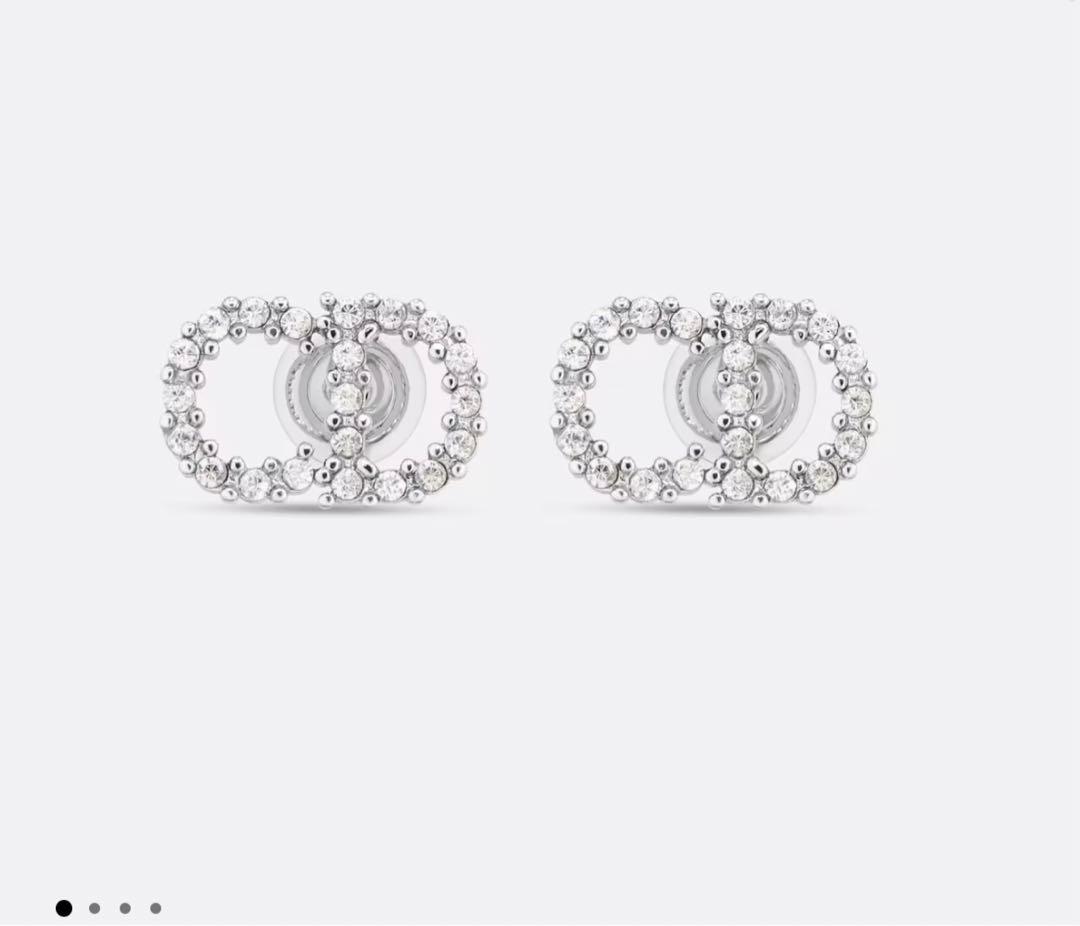Diorピアス