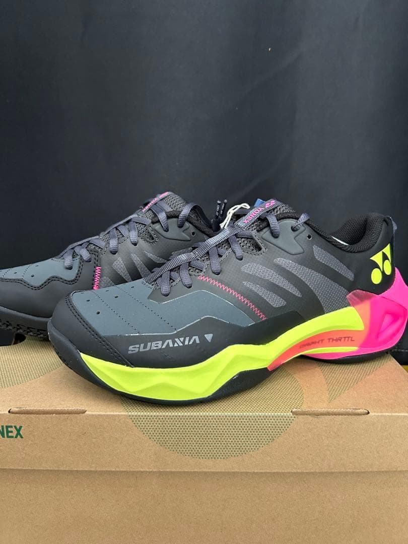 25.5㎝　サブアクシアメン　新品未使用　YONEX　バドミントンシューズ