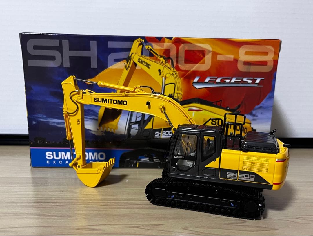住友建機 ミニチュア SH200-8 135X-8 2台セット おまけ付き！