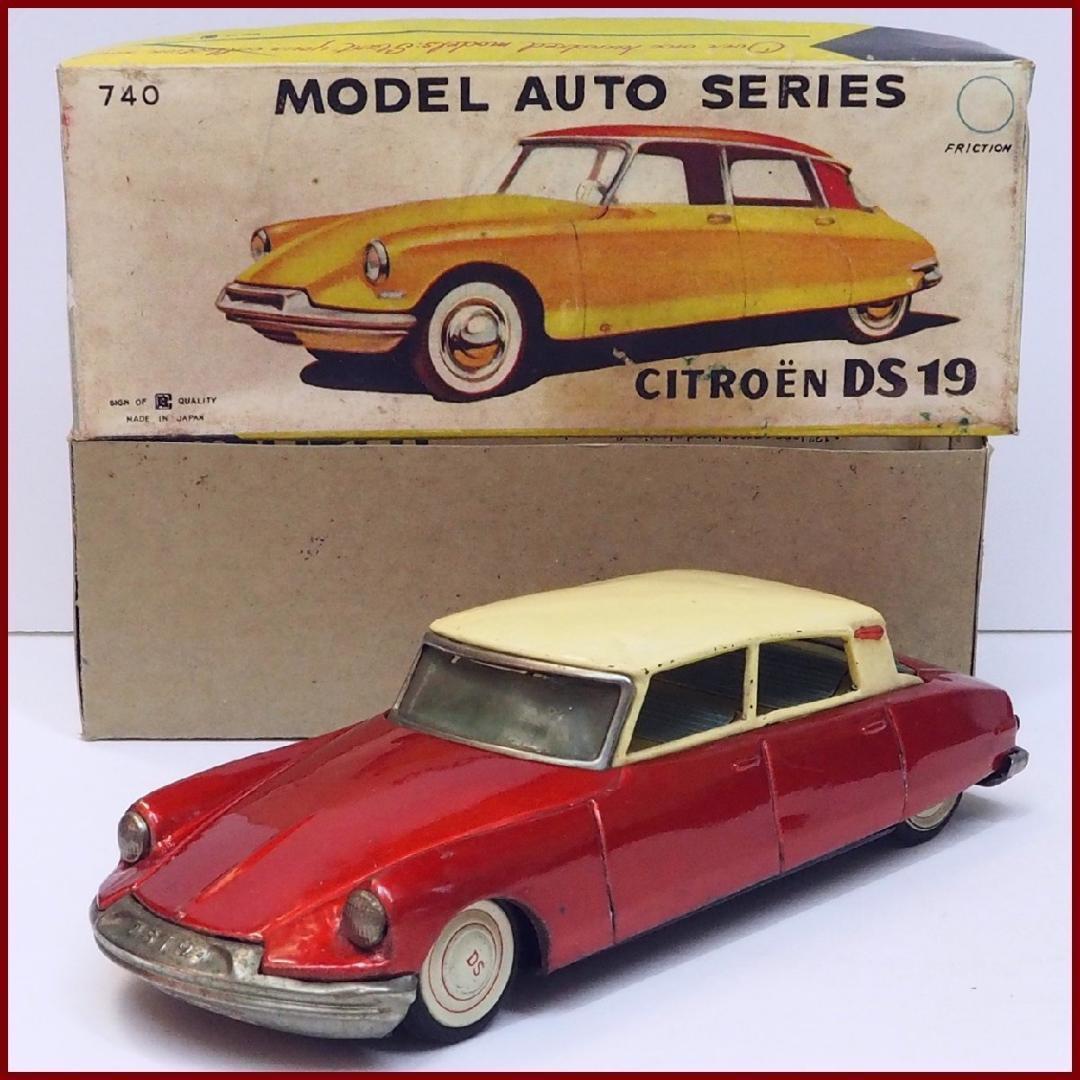 萬代屋【シトロエンDS19赤レッド】ブリキ tin toy car【箱はコピー】