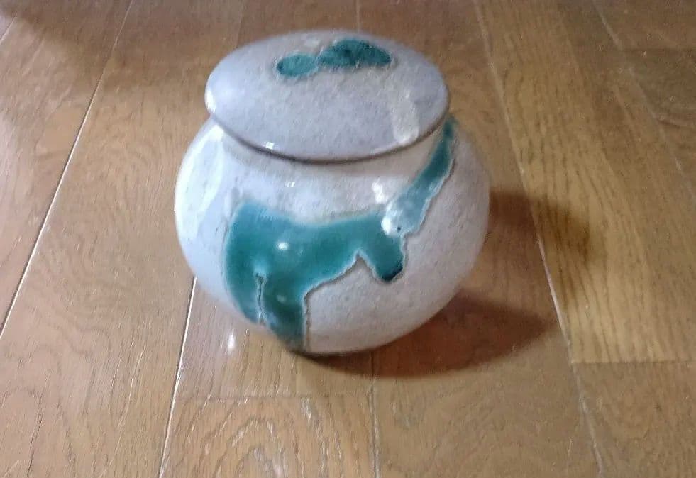 [上野焼]青緑の模様が美しい陶器の容器