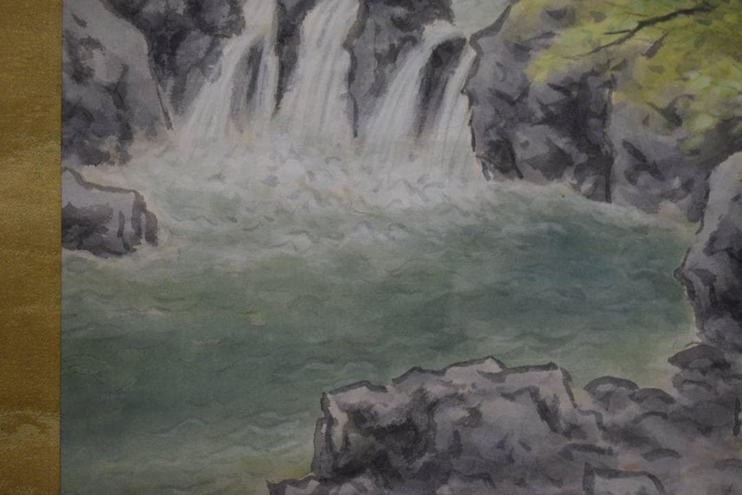 真作/山下巌/渓澗飛泉/山水図/絹表装/桐共箱二重箱付/布袋屋掛軸HH-967