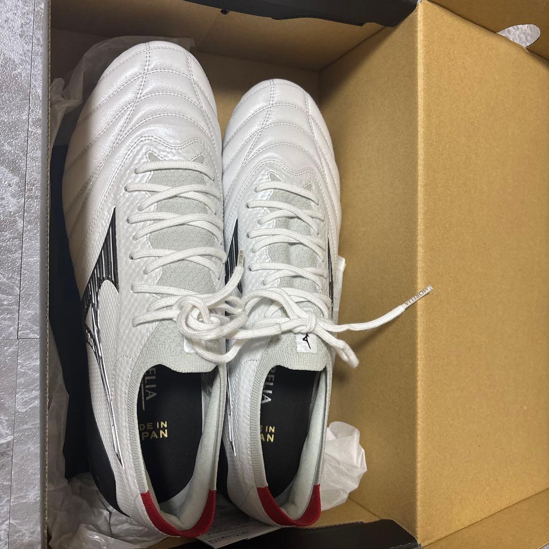 新品‼️格安‼️モリレアネオ4β サッカースパイク 27.5cm