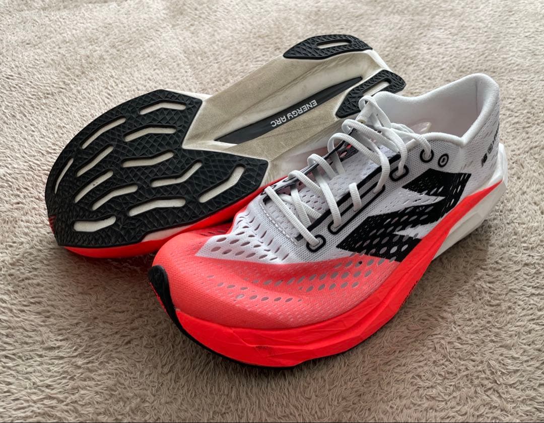 スパイク・シューズ New Balance FuelCell SC Pacer v2 25.5cm