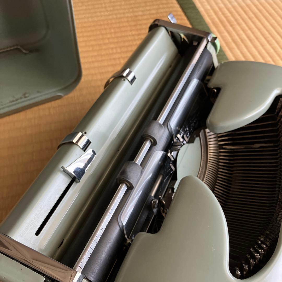 エルメスHermes Media 3 タイプライター