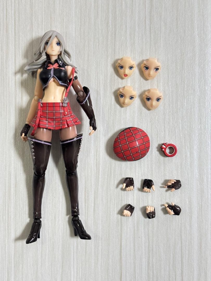ゴッドイーター フィギュア アリサ・イリーニチナ・アミエーラ D-Arts