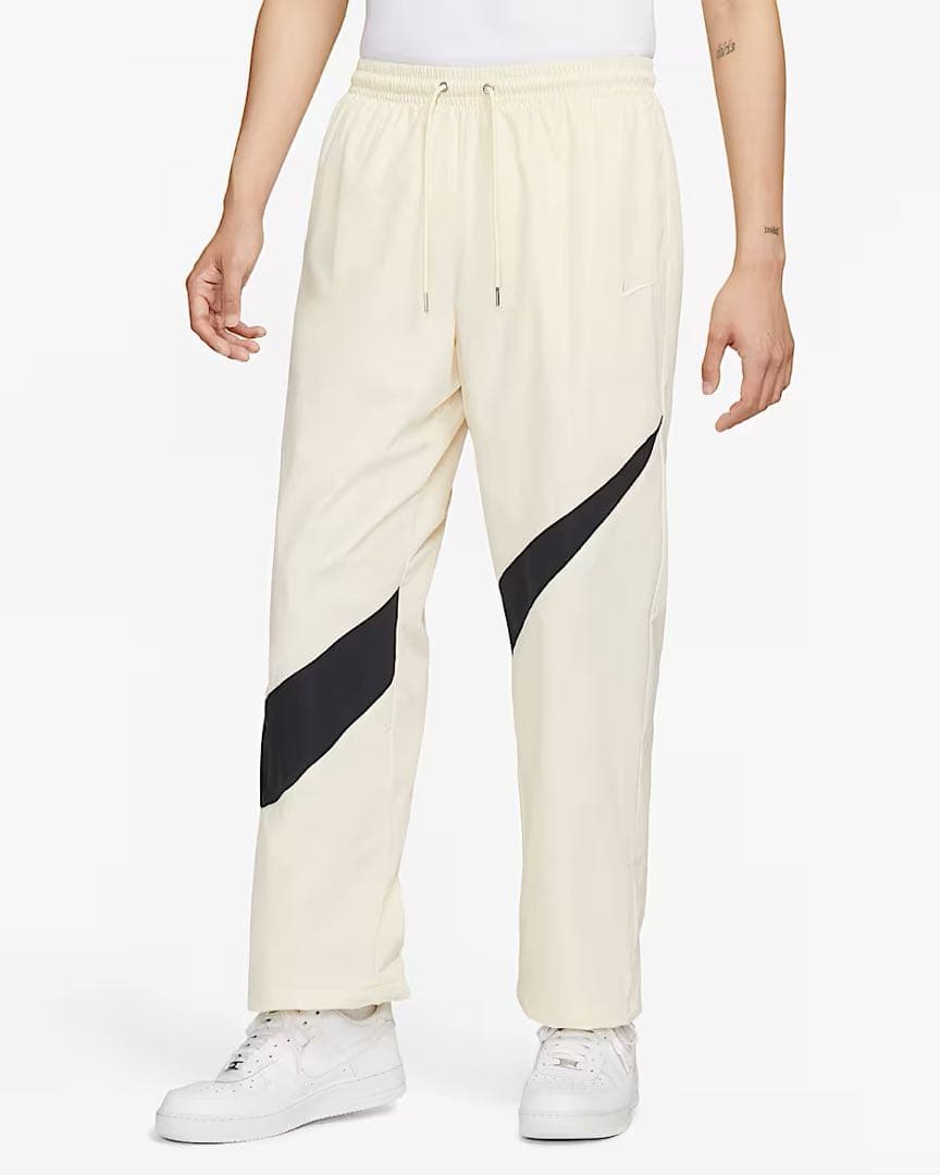 新品未使用　NIKE ビッグスウッシュ ウーブンセットアップ