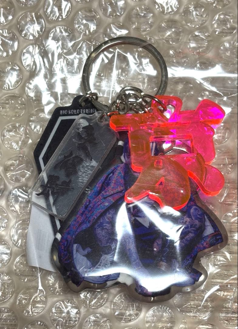 京個展 失格肆 誰も近寄らなくなるキーホルダー