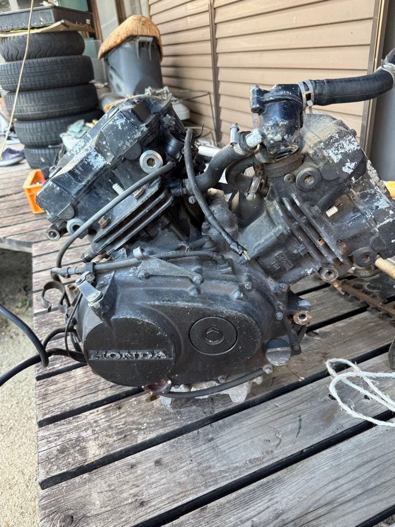 VTZ250 エンジン