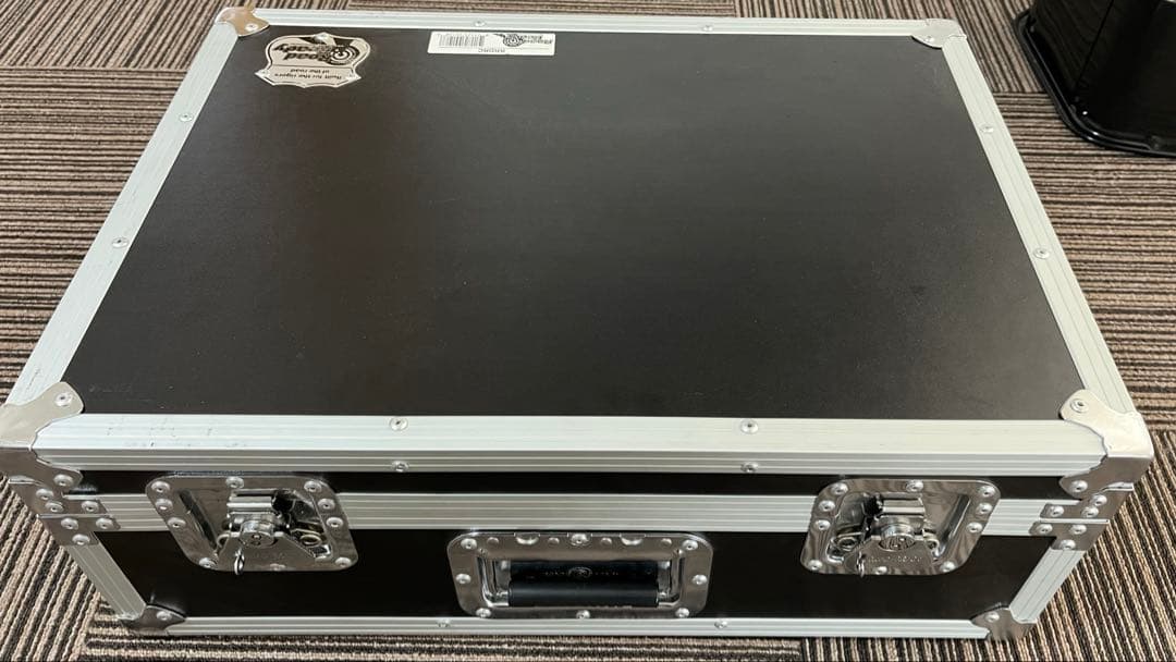 AKAI MPC2500サンプラー　road readyケース付き