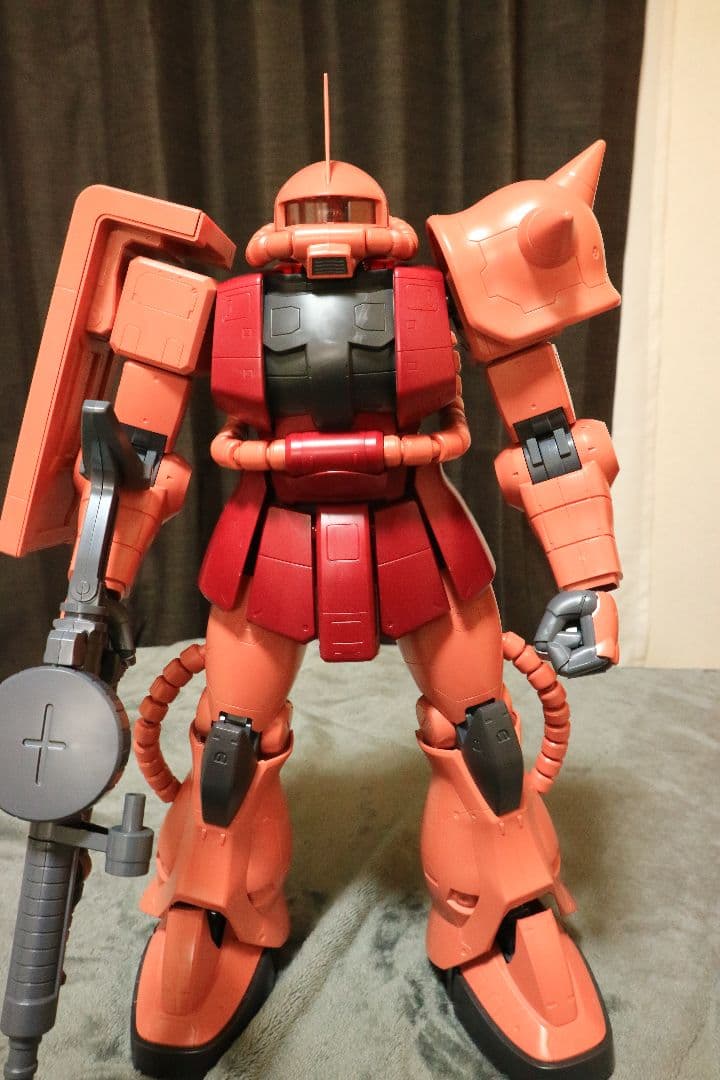 メガサイズガンプラ MS-06S シャア専用ザク II 完成品