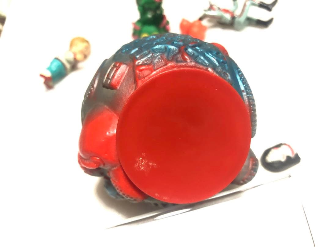 怪獣の貯金箱