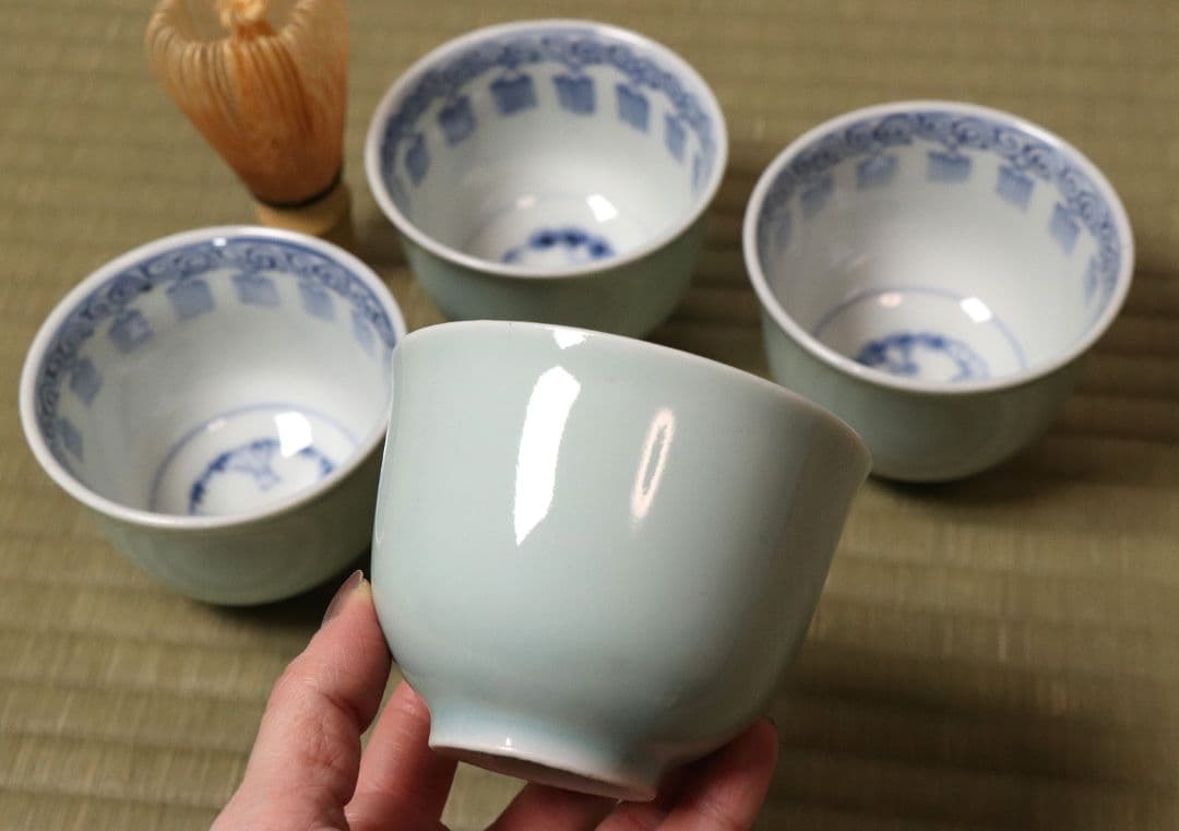 【CM77】古伊万里 青磁 染付 猪口 四客 陶芸 湯呑 酒器 小鉢 向付 懐石