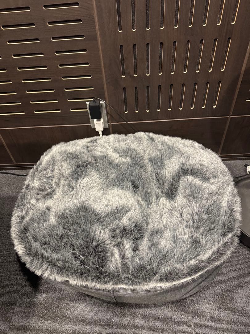 Ambient Lounge ラウンド型ベッドクッション グレー