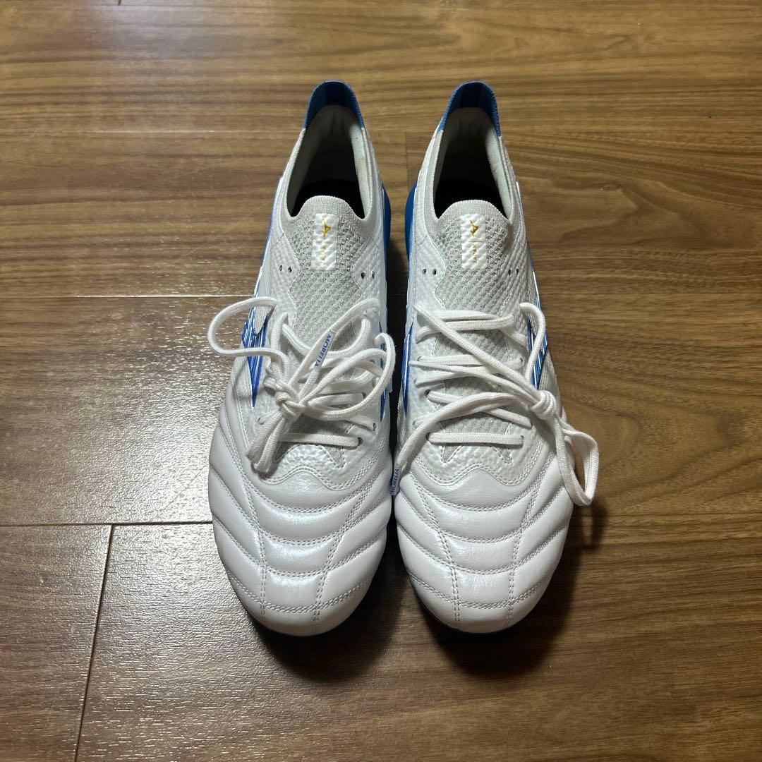 シューズ MORELIA NEO