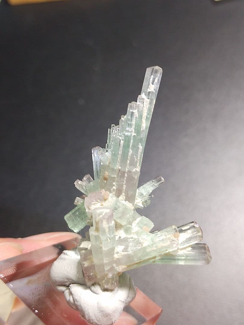 素晴らしいトルマリン結晶　477