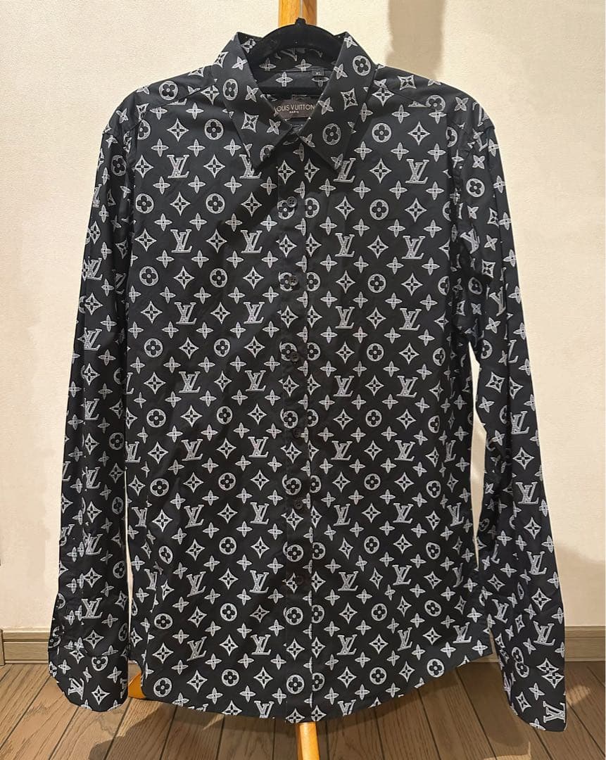 【美品】LOUIS VUITTON 男女兼用ロゴパターン 長袖シャツ XL