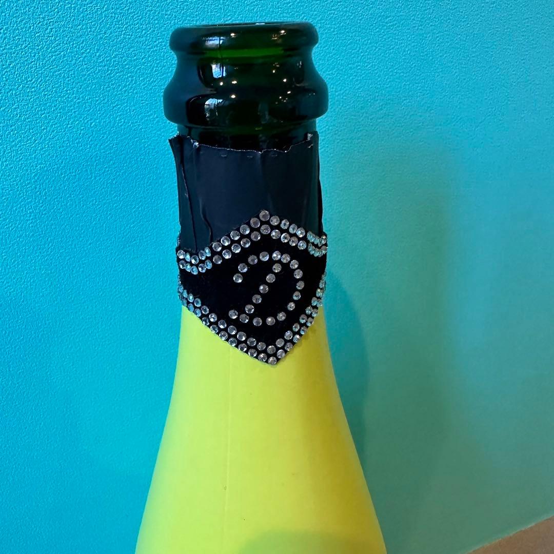 Champagne Betty Rock ベティ・ブープデザイン イエロー 空瓶