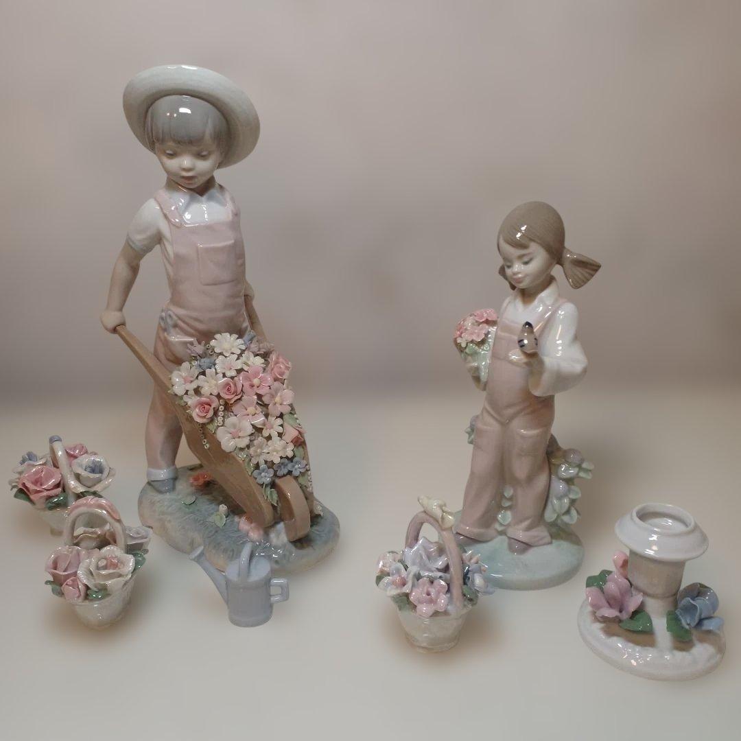 リヤドロ「花車」と「小鳥と話す少女」付属品「花の置物達」と「キャンドルスタンド」