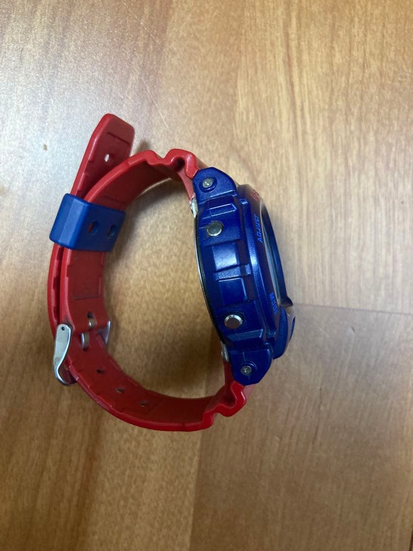 G-SHOCK 青/赤