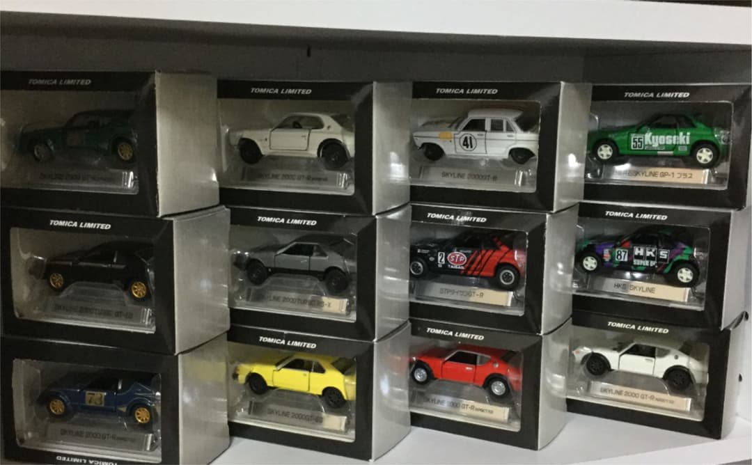 トミカリミテッド  スカイライン 美品