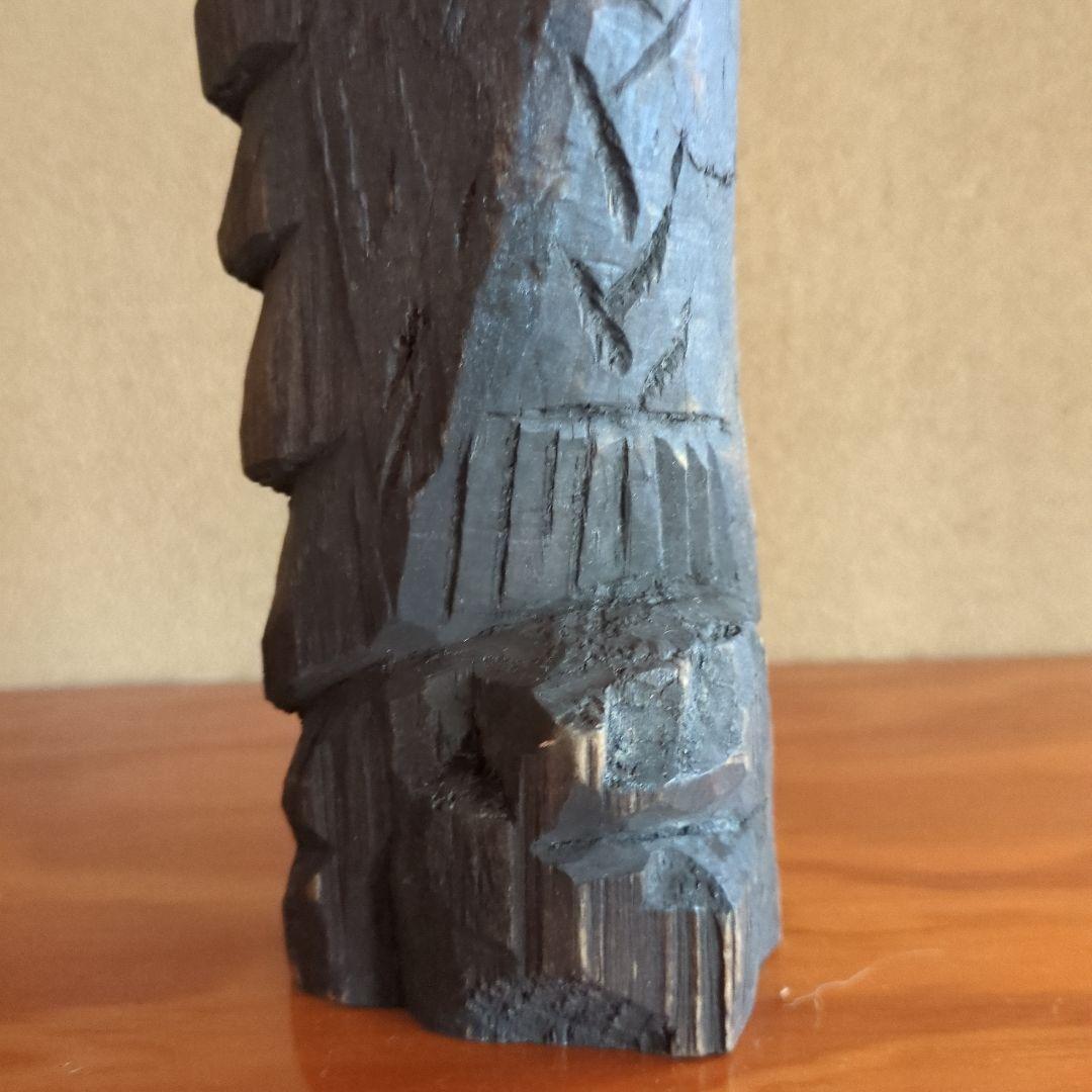 黒い木製彫刻 人形像 約30cm