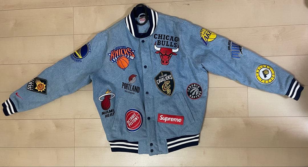 美品！シュプリームSupreme×NIKE NBA デニムスタジャンブルゾン　M
