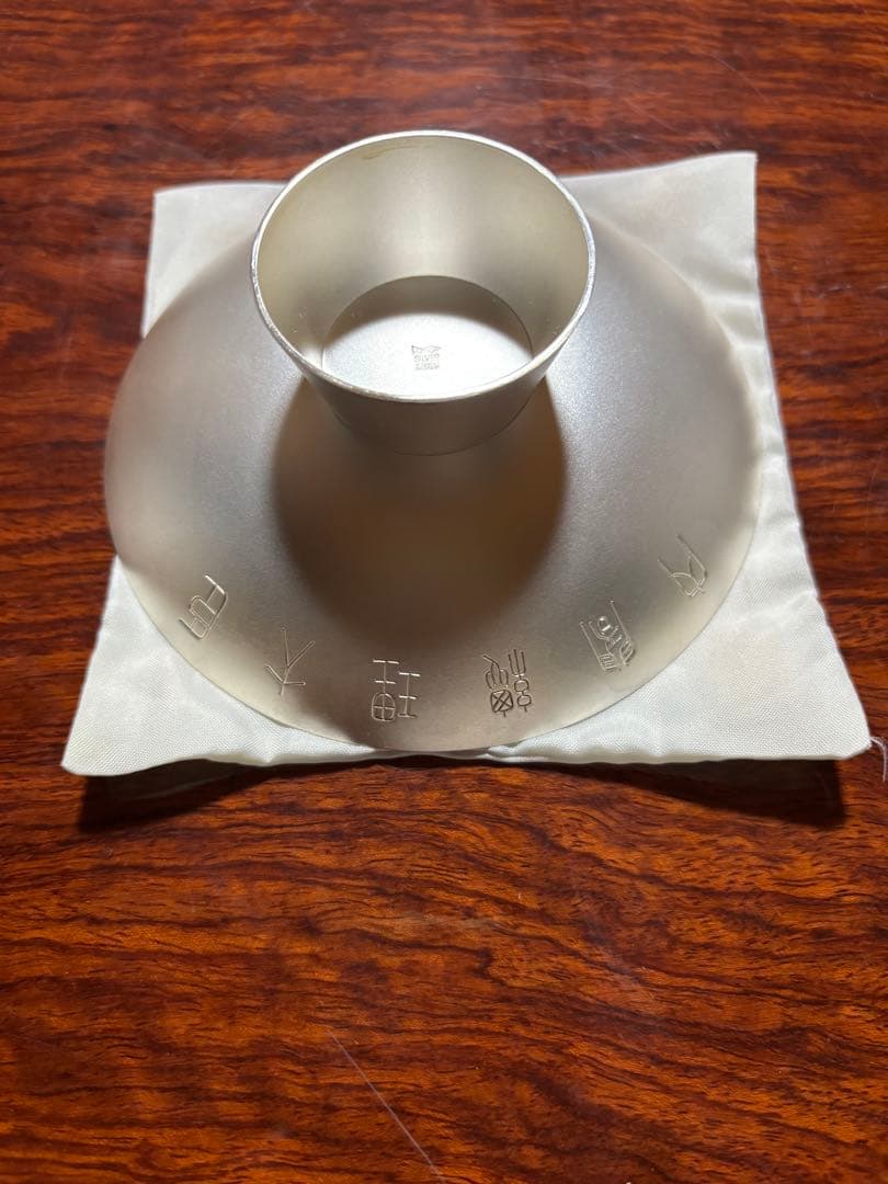銀杯　銀盃　木製箱　内閣総理大臣