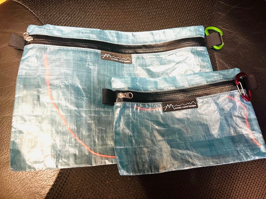ラス1人気カラー青DCF ZIP POUCHES Mountain Laurel