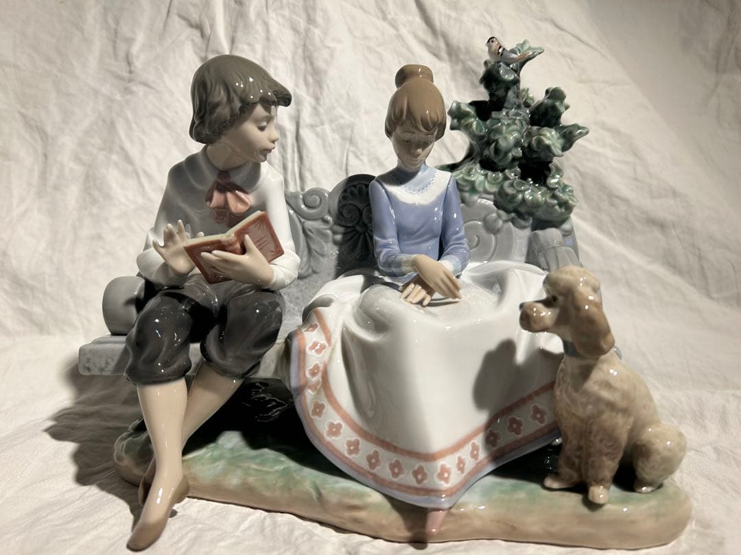 リアドロ　「ときめき」　廃盤品　男女と犬