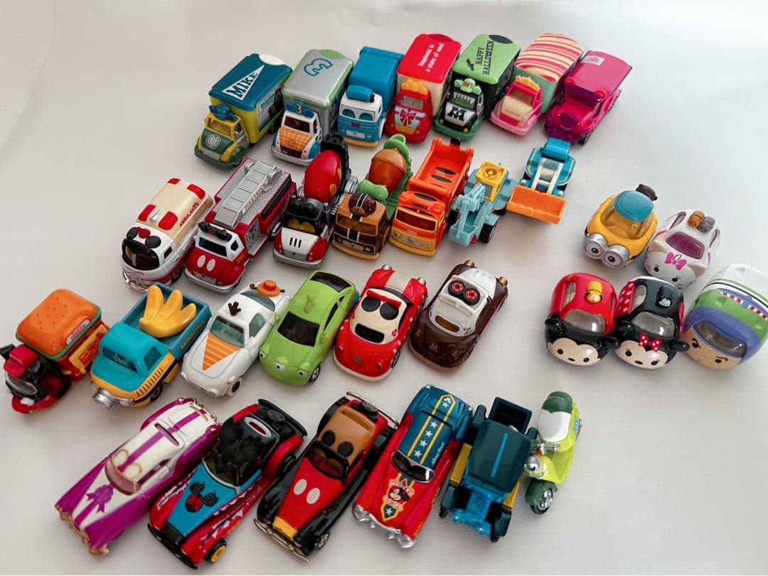 ミニカー 31台セット キャラクター車両