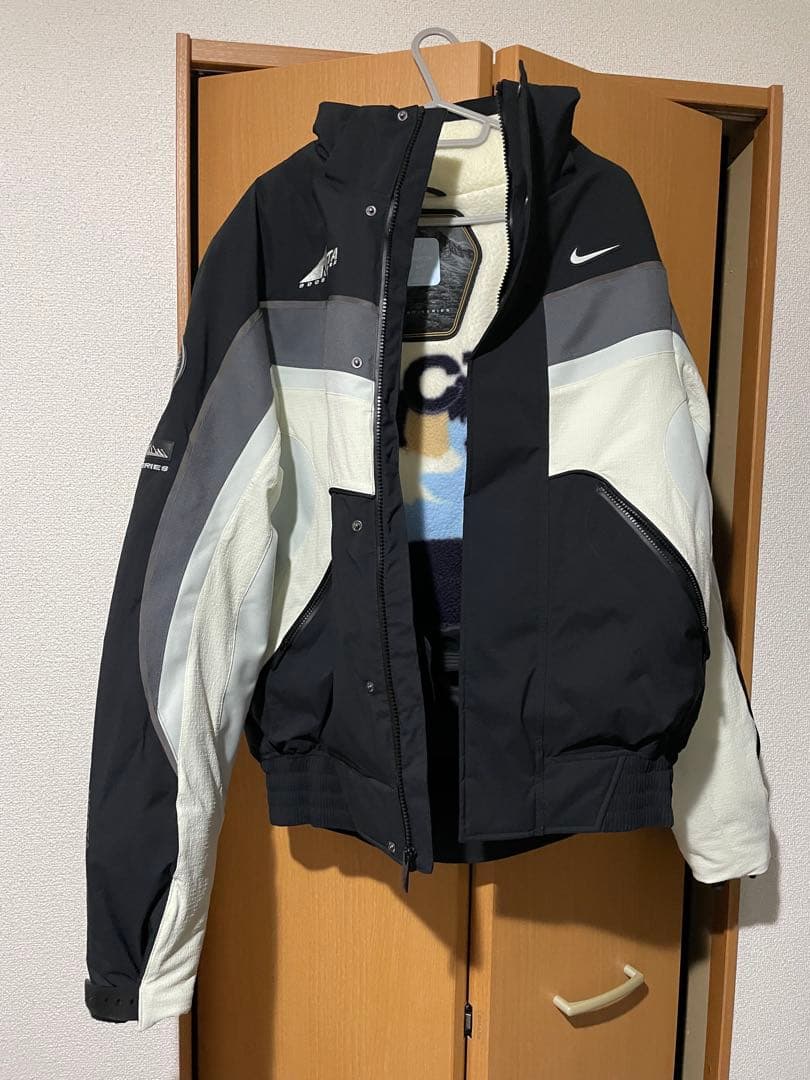 Nike NOCTA ダウンジャケット 黒/白
