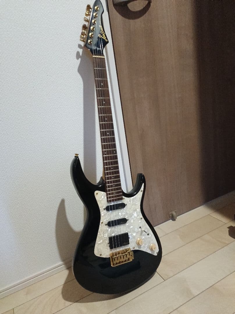 Aria pro ⅱ viper series　エレキギター vp-400？
