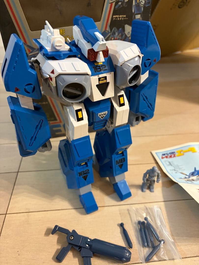 機甲創世記モスピーダ　AFC-01H レギオス エータ1/35スケールフィギュア