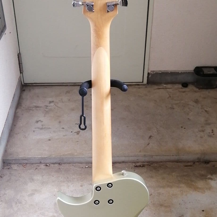 aria pro2のBurnyダブルカッタウェイ調整済み激鳴り