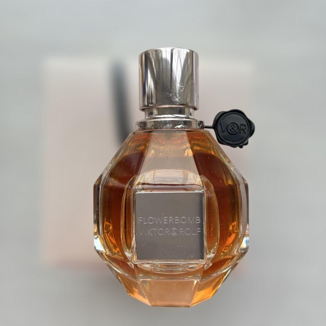 香水(女性用) FLOWERBOMB VIKTOR